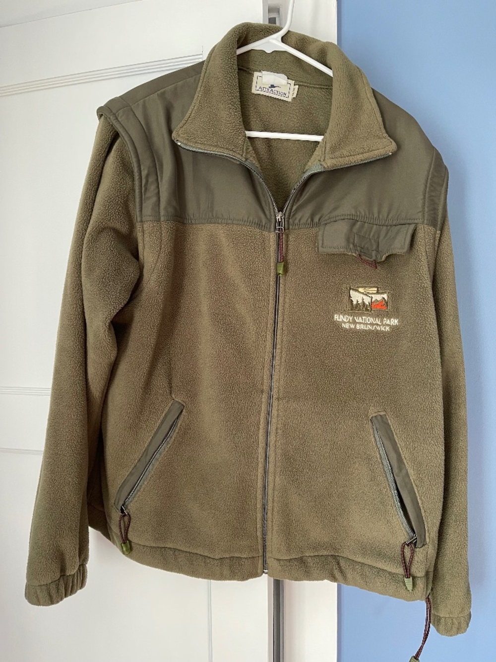 Fundy National Park Fleece Jacket with sip off sleeves